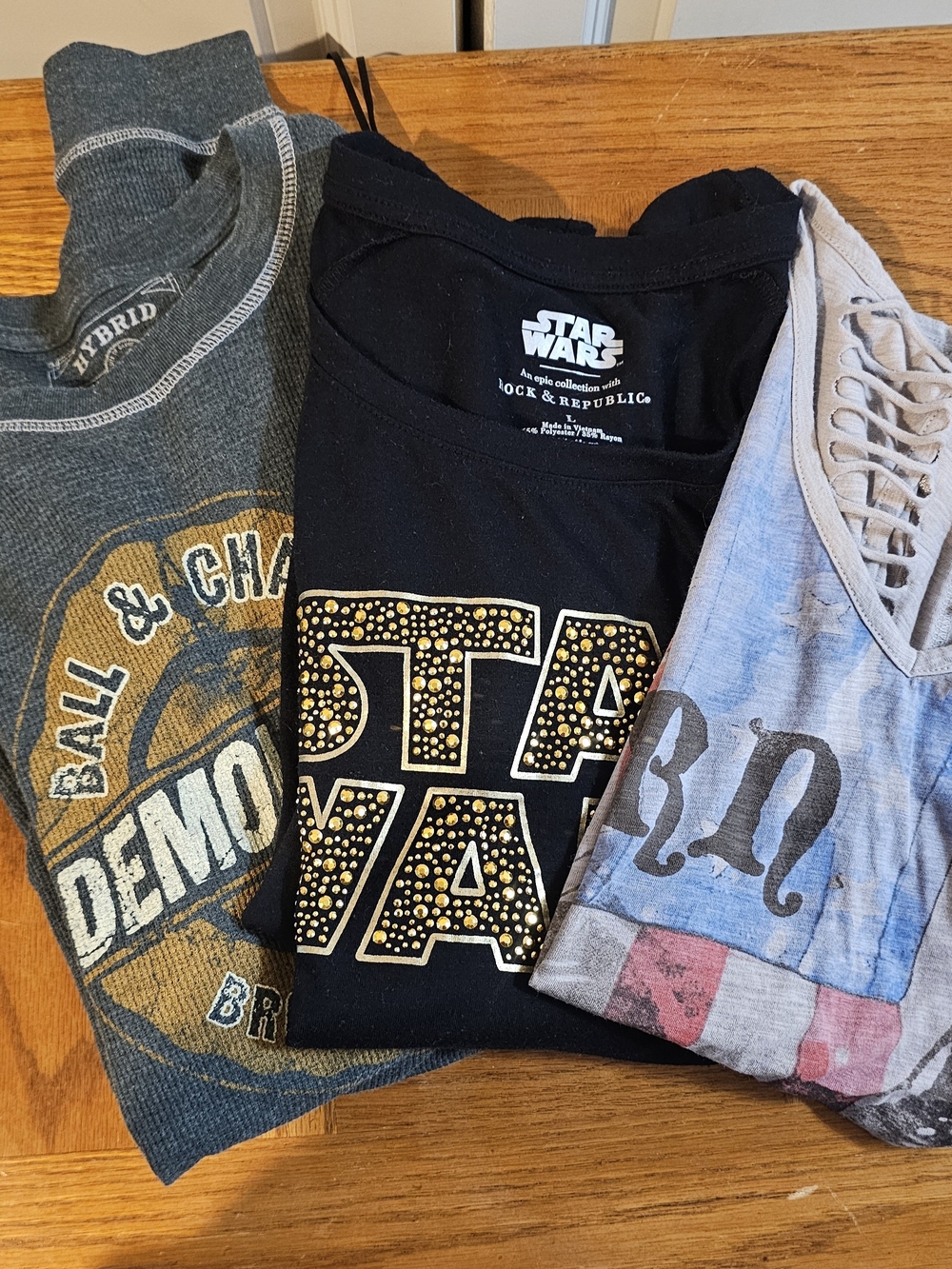 Set Of 3 Tees!Rock & Republic X 2 And Hybrid Sz Large